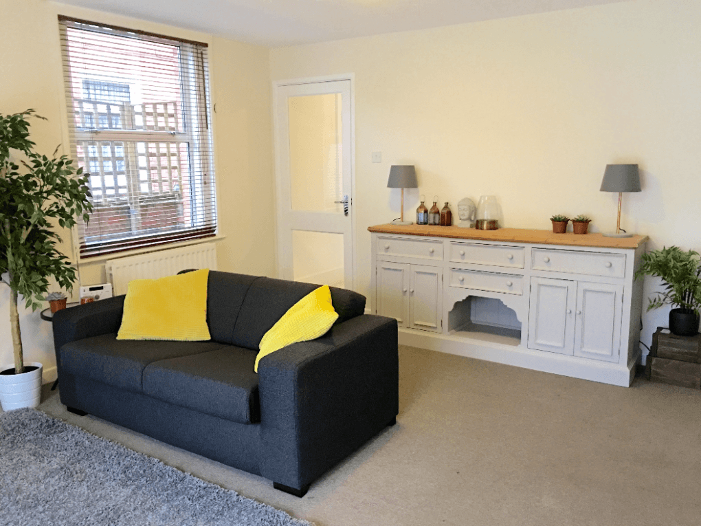 AwayOnBusiness | Character Apartment Village Sea2